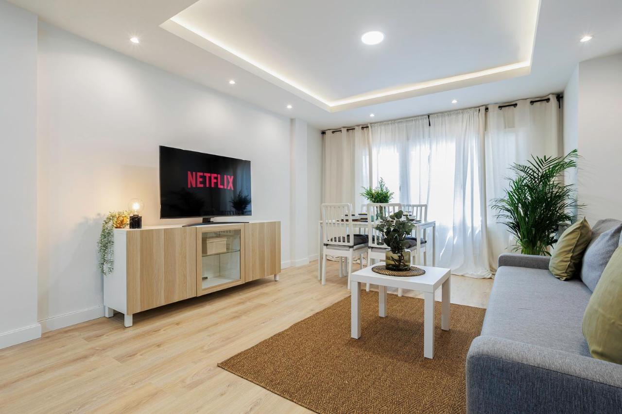 Genesis Apartment In Мадрид Экстерьер фото